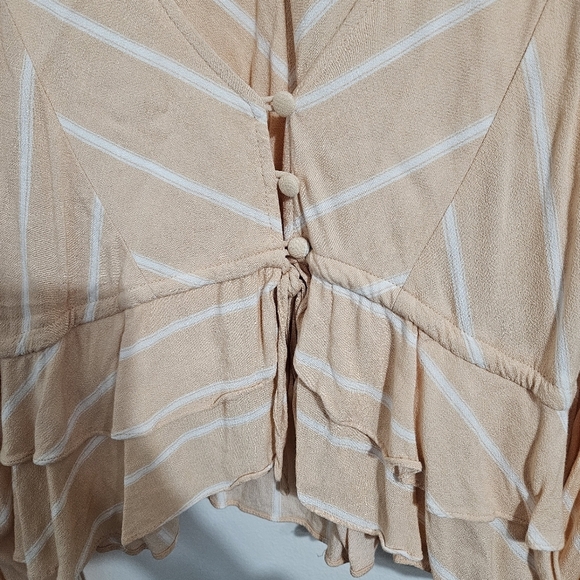 Free People Long Sleeve Petal Combo Peach Ruffle Top (Samifran). Size M. - Picture 5 of 9